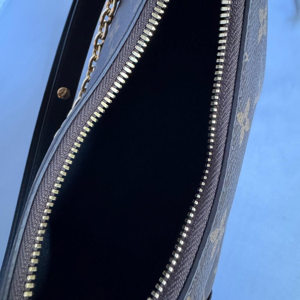 Louis Vuitton Boulogne PM - Picture 7 of 10